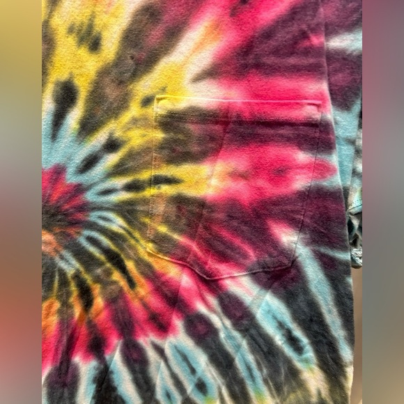 No boundaries tie dye shirt XXL Juniors - Picture 3 of 8